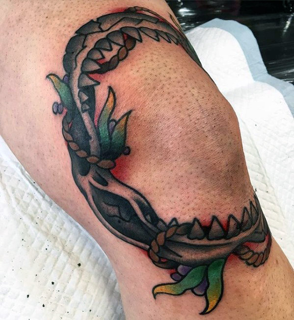 60 Shark Jaw Tattoo Designs für Männer - ein Biss Tinte Ideen  