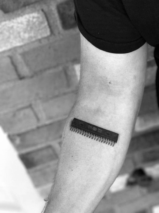 50 Computer Tattoo Designs für Männer - Technologie Tinte Ideen  