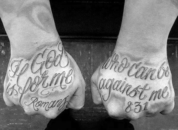 50 Bibel Vers Tattoos für Männer - Schrift Design-Ideen  