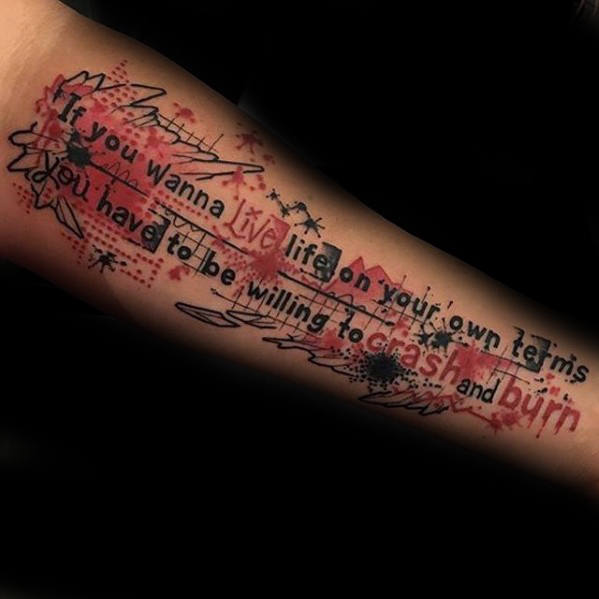 40 Unterarm-Zitat-Tattoos für Männer - geschriebene Design-Ideen  