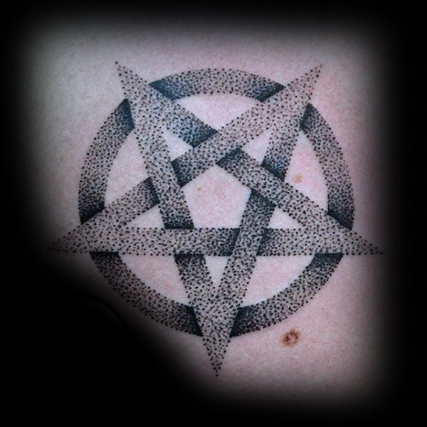 50 Pentagramm Tattoo-Designs für Männer - fünf Spitzen Star Ideen  