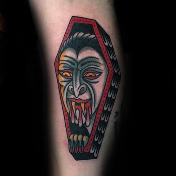 40 Dracula Tattoo Designs für Männer - Blutsauger Vampire Ink Ideen  