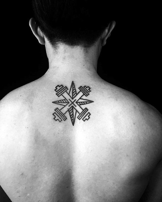 40 Barbell Tattoo Designs für Männer - Bodybuilding Ink Ideen  