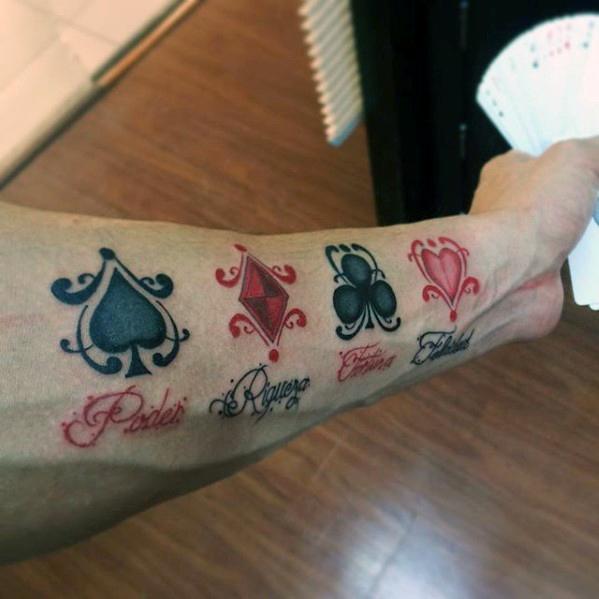 40 Magier Tattoo Designs für Männer - Magic Trick Ink Ideas  