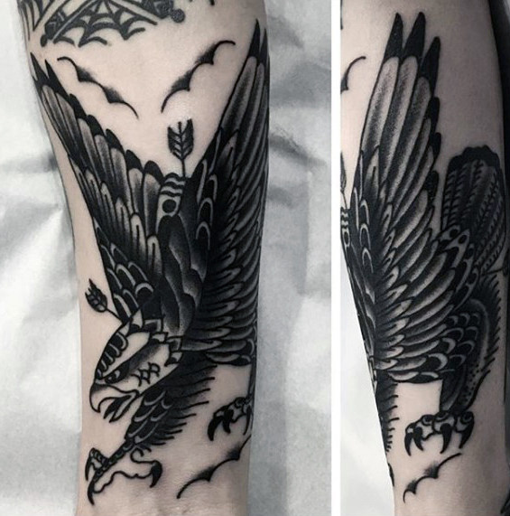 40 traditionelle Vogel Tattoo Designs für Männer - Old School Winged Ideen  