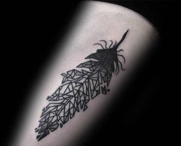 30 geometrische Feder Tattoo Designs für Männer - Shaped Ink Ideen  