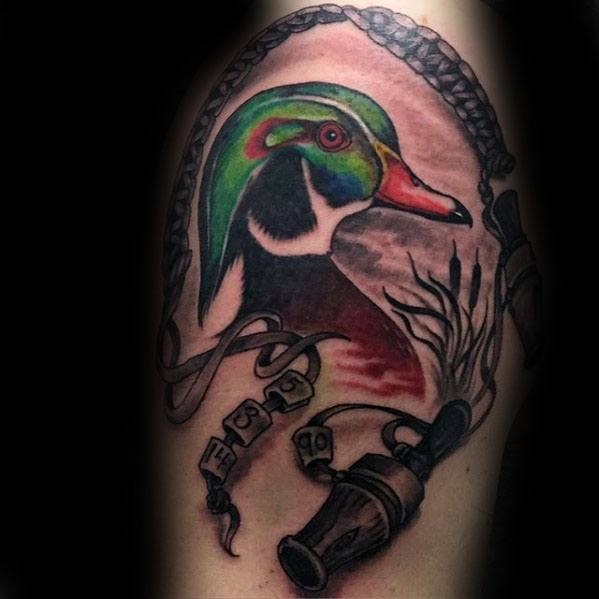 30 Holz Ente Tattoo Designs für Männer - Carolina Tinte Ideen  