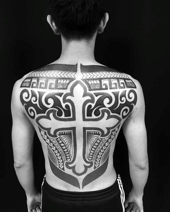70 Sick Tribal Tattoos für Männer - Cool Masculine Design-Ideen  