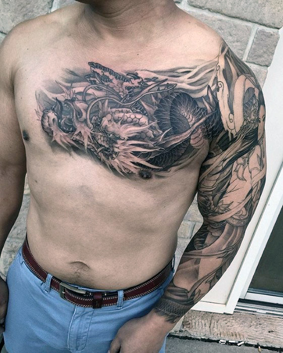 40 Dragon Chest Tattoo Designs für Männer - Mythische Monstertinte Ideen  