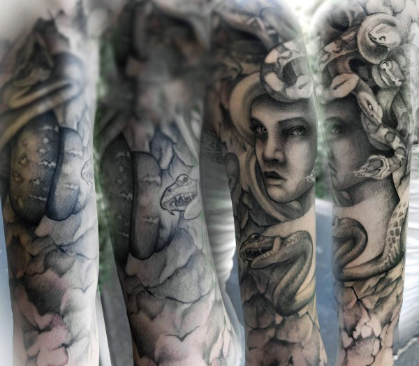 80 Medusa Tattoo Designs für Männer - Schlangen zu Stein  