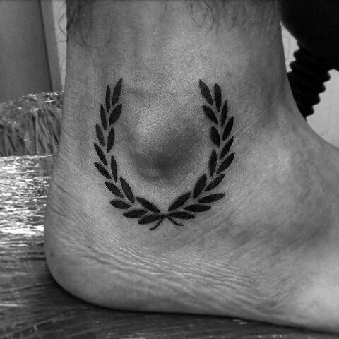 70 Knöchel Tattoos für Männer - Maskuline Design-Ideen  