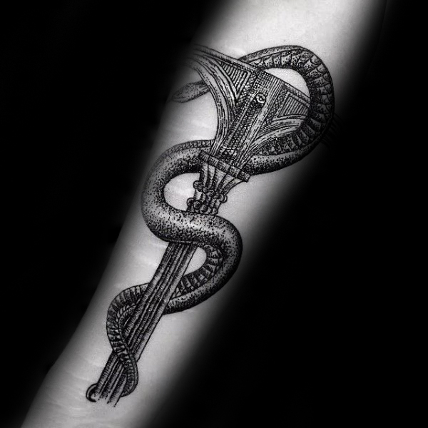 60 Caduceus Tattoo Designs für Männer - Manly Ink Ideen  