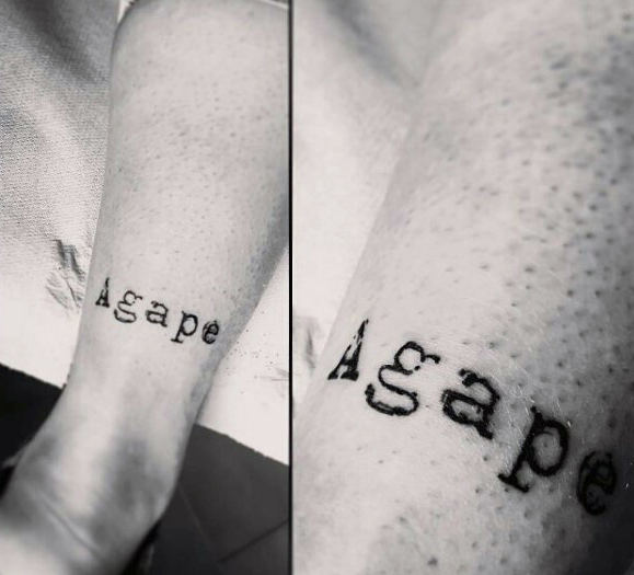 30 Agape Tattoo Designs für Männer - höchste Form der Liebe Tinte Ideen  