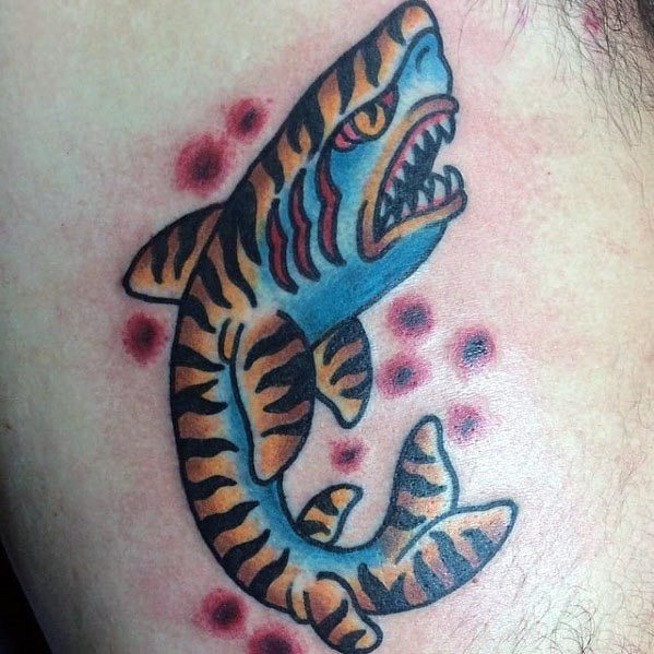 50 Tiger Shark Tattoo Designs für Männer - Sea Tiger Ink Ideen  