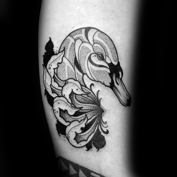 50 Swan Tattoo Designs für Männer - Vogel-Tinte-Ideen  