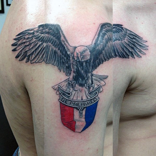 30 Eagle Scout Tattoo Designs für Männer - Pfadfinder von Amerika Tinte Ideen  