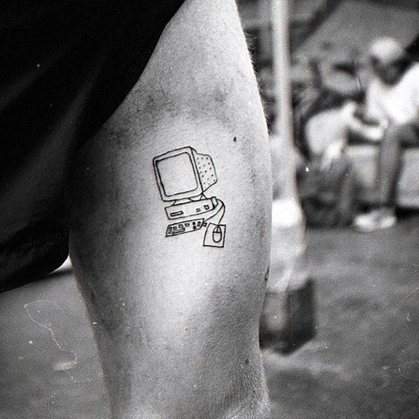 50 Computer Tattoo Designs für Männer - Technologie Tinte Ideen  