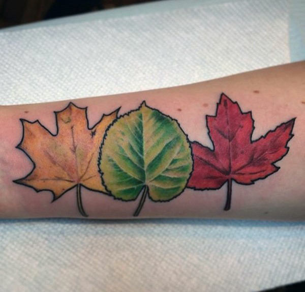 50 Herbst Tattoos für Männer - Autumn Ink Design-Ideen  