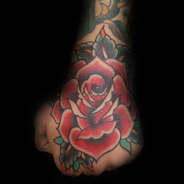 50 traditionelle Rose Tattoo Designs für Männer - Blumen-Tinte-Ideen  