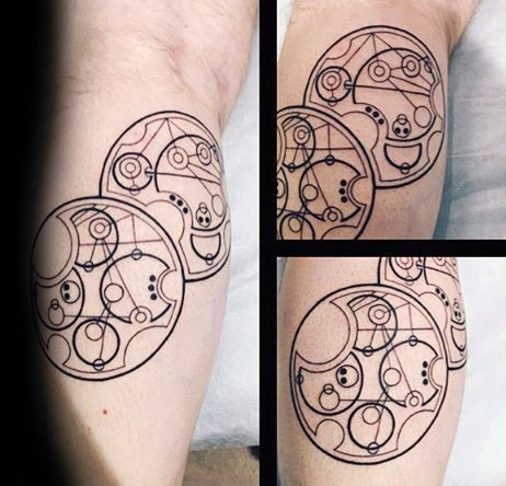 40 Gallifreyan Tattoo Designs für Männer - Doctor Who Ink Ideen  