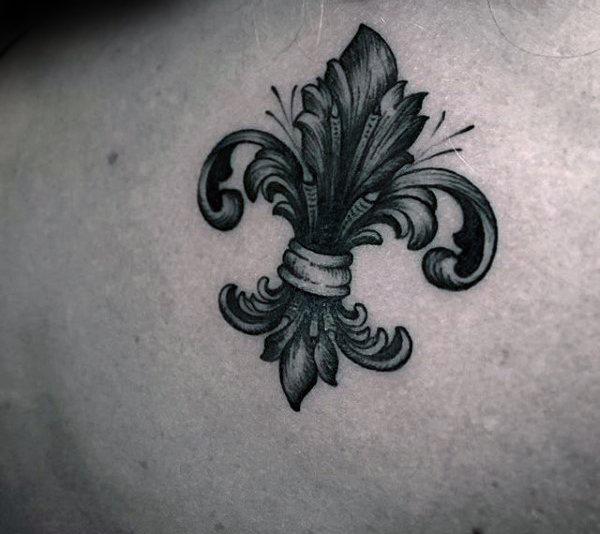 70-fleur-de-lis-tattoo-designs-f-r-m-nner-stilisierte-lily-ink-ideen-mann-stil-tattoo