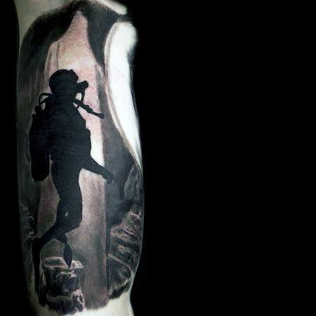 40 Tauchen Tattoo Designs für Männer - Diver Ink Ideas  