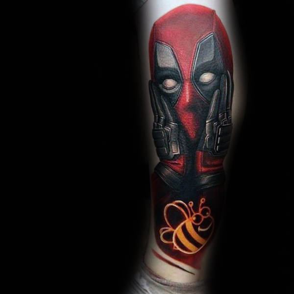 70 Deadpool Tattoo Designs für Männer - Superhelden-Tinte Ideen  