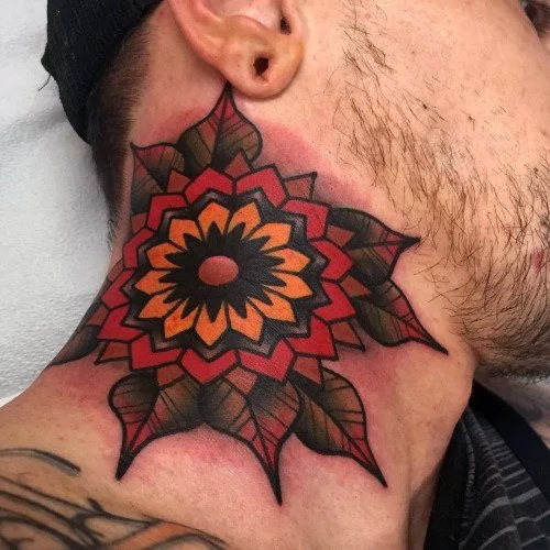 50 traditionelle Blumen Tattoo Designs für Männer - Old School Floral Ideen  