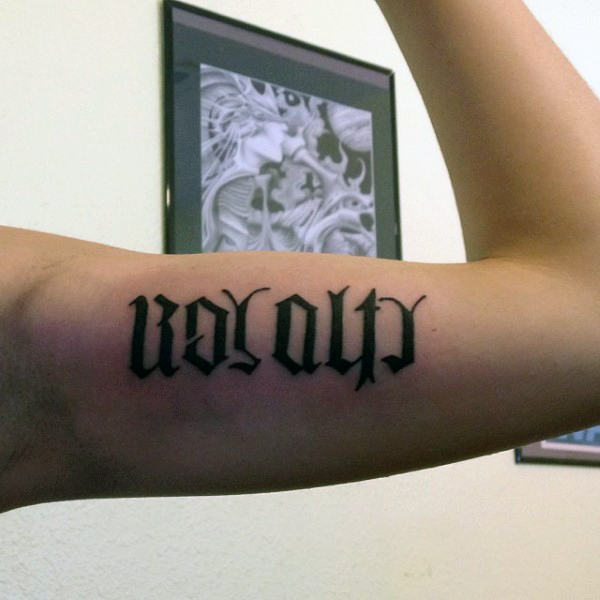 40 Ambigram Tattoos für Männer - Word Art Designs  