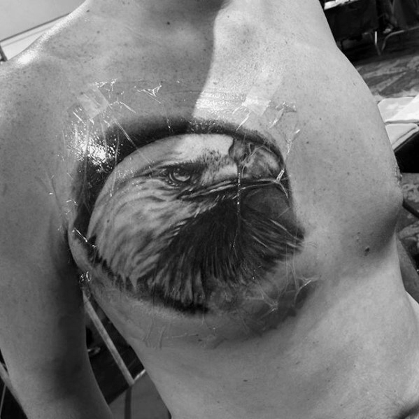 70 cool Brust Tattoos für Männer - Masculine Ink Design-Ideen  