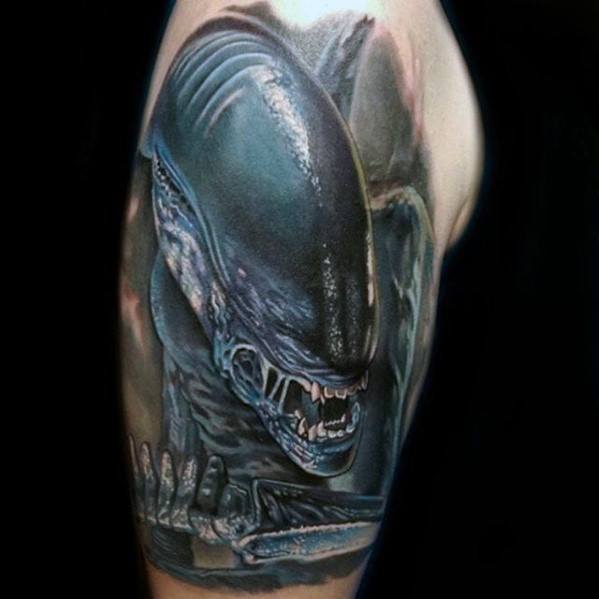 50 Xenomorph Tattoo Designs für Männer - Alien Film Ink Ideen  