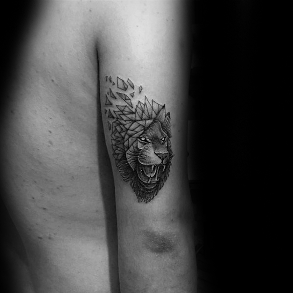 60 geometrische Löwen Tattoo Designs für Männer - männliche Ideen  