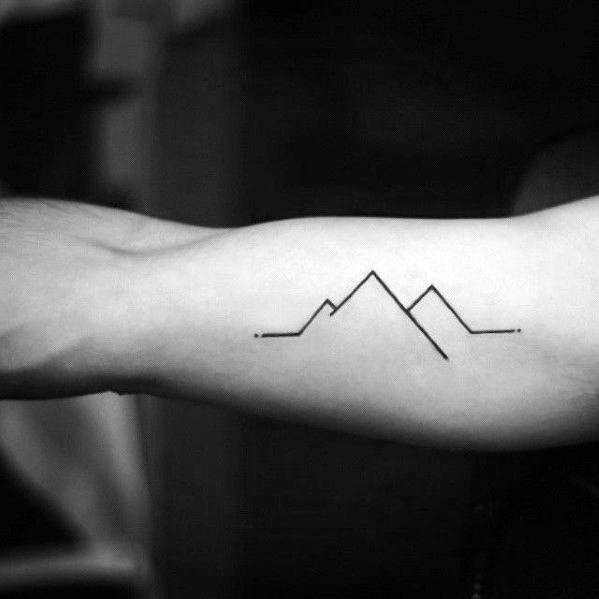 50 geometrische Berg Tattoo Designs für Männer - Geometrie-Tinte Ideen  