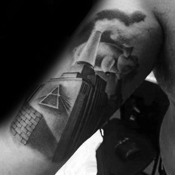 80 Pink Floyd Tattoos für Männer - Rock Band Design-Ideen  