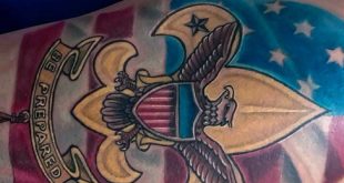 30 Eagle Scout Tattoo Designs für Männer - Pfadfinder von Amerika Tinte Ideen  