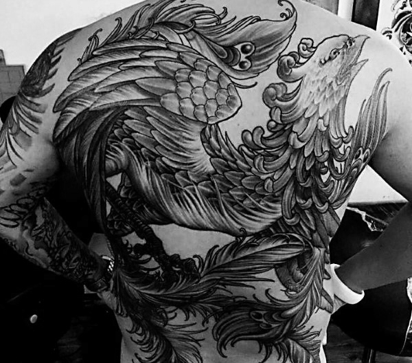 40 Phoenix Zurück Tattoo Designs für Männer - Flaming Bird Ideen  