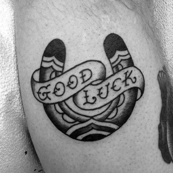40 Glück Tattoos für Männer - Lucky Design-Ideen  