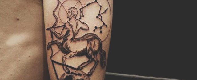 30 Schütze Tattoos für Männer astrologische Zeichen Designs Mann