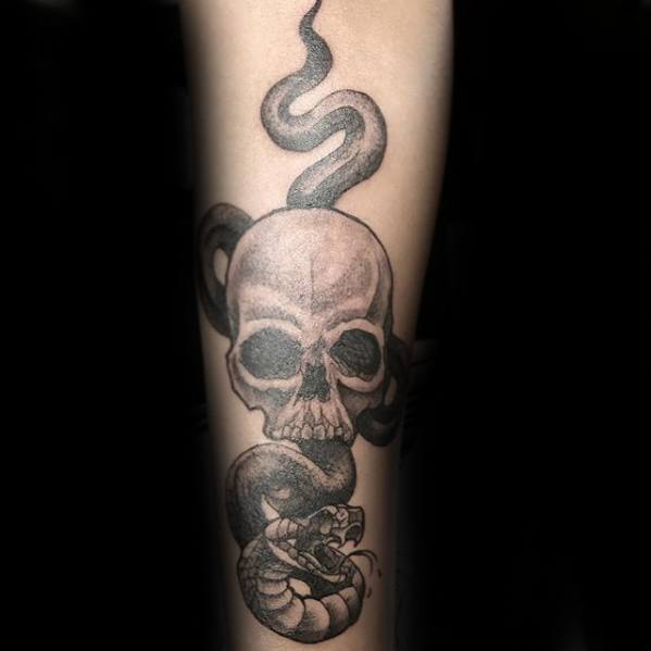 60 The Dark Mark Tattoo Designs für Männer - Harry Potter Tinte Ideen  