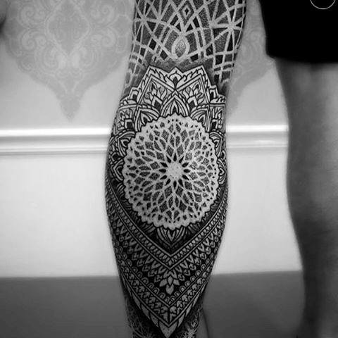 100 Muster Tattoos für Männer - Symmetrische Design-Ideen  