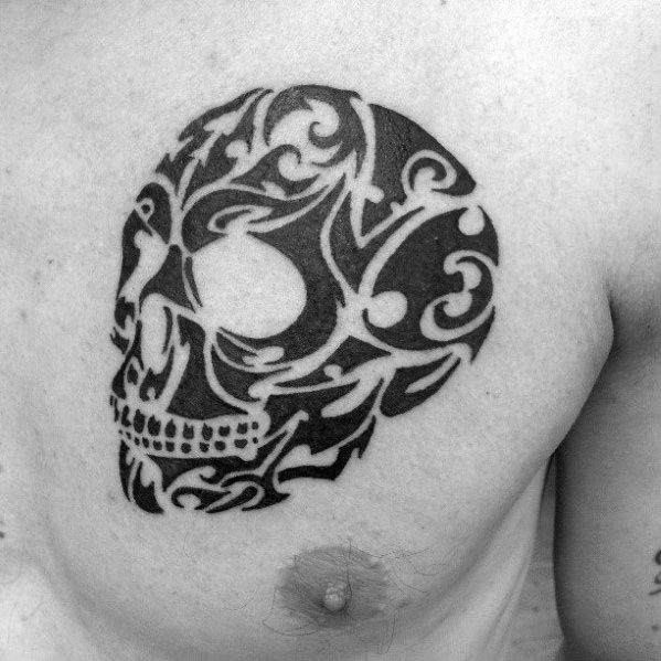 50 Tribal Skull Tattoos für Männer - Maskulin Design-Ideen  