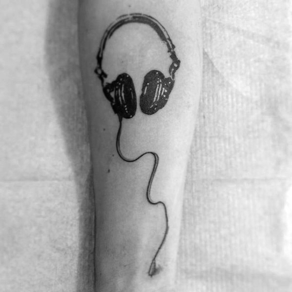 50 Kopfhörer Tattoo Designs für Männer - Musikalische Ideen  