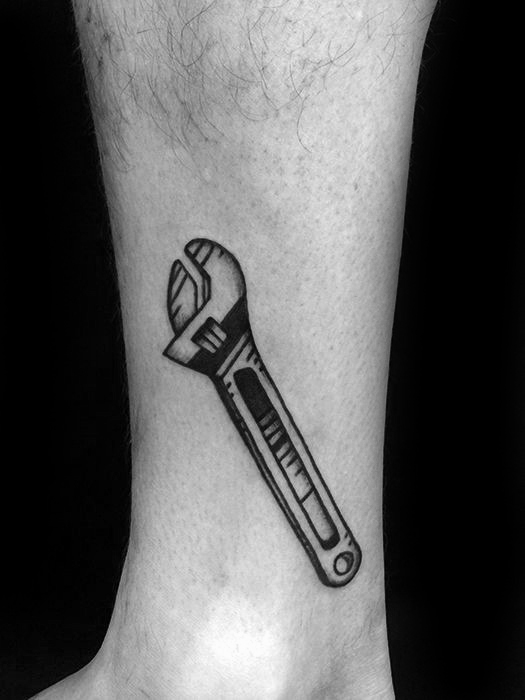 60 Wrench Tattoo Designs für Männer - Tool Ink Ideen  