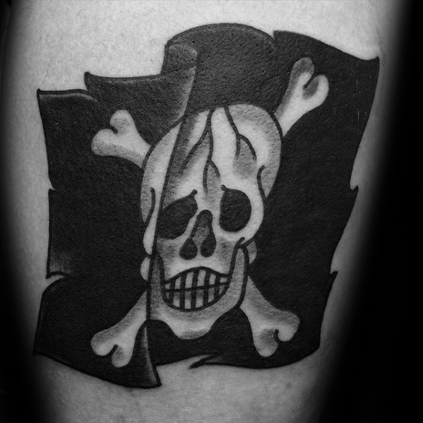 40 Piraten Flagge Tattoo-Designs für Männer - Jolly Roger Ink Ideen  