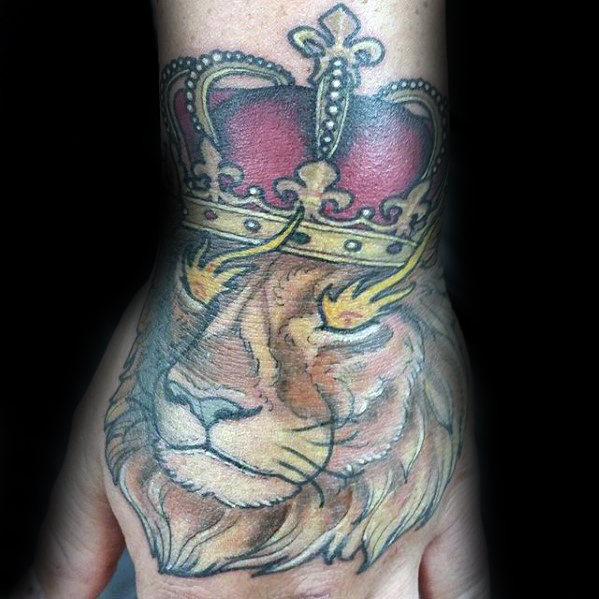 40 Löwen Hand Tattoo Designs für Männer - Noble Ink Ideen  