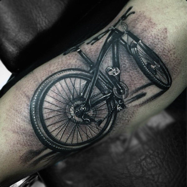 70 Fahrrad Tattoo Designs für Männer - Maskulin Radfahren Ideen  