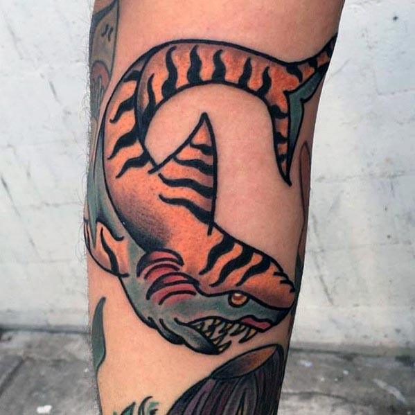 50 Tiger Shark Tattoo Designs für Männer - Sea Tiger Ink Ideen  