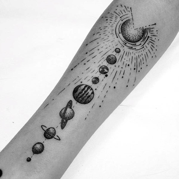 90 Astronomie Tattoos für Männer - Maskuline Design-Ideen  