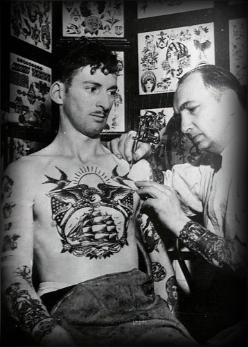 60 Vintage Tattoos für Männer - Old School Design-Ideen  