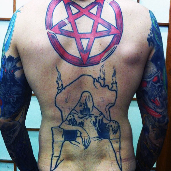 50 Pentagramm Tattoo-Designs für Männer - fünf Spitzen Star Ideen  